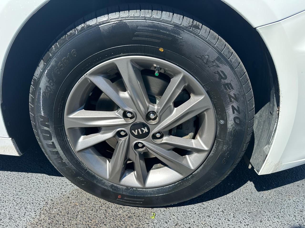 Kia Optima  2020