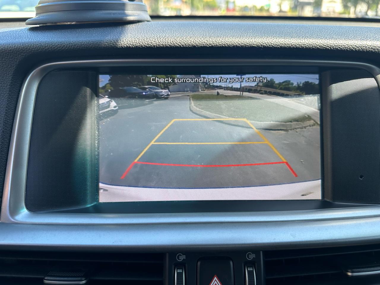 Kia Optima  2020