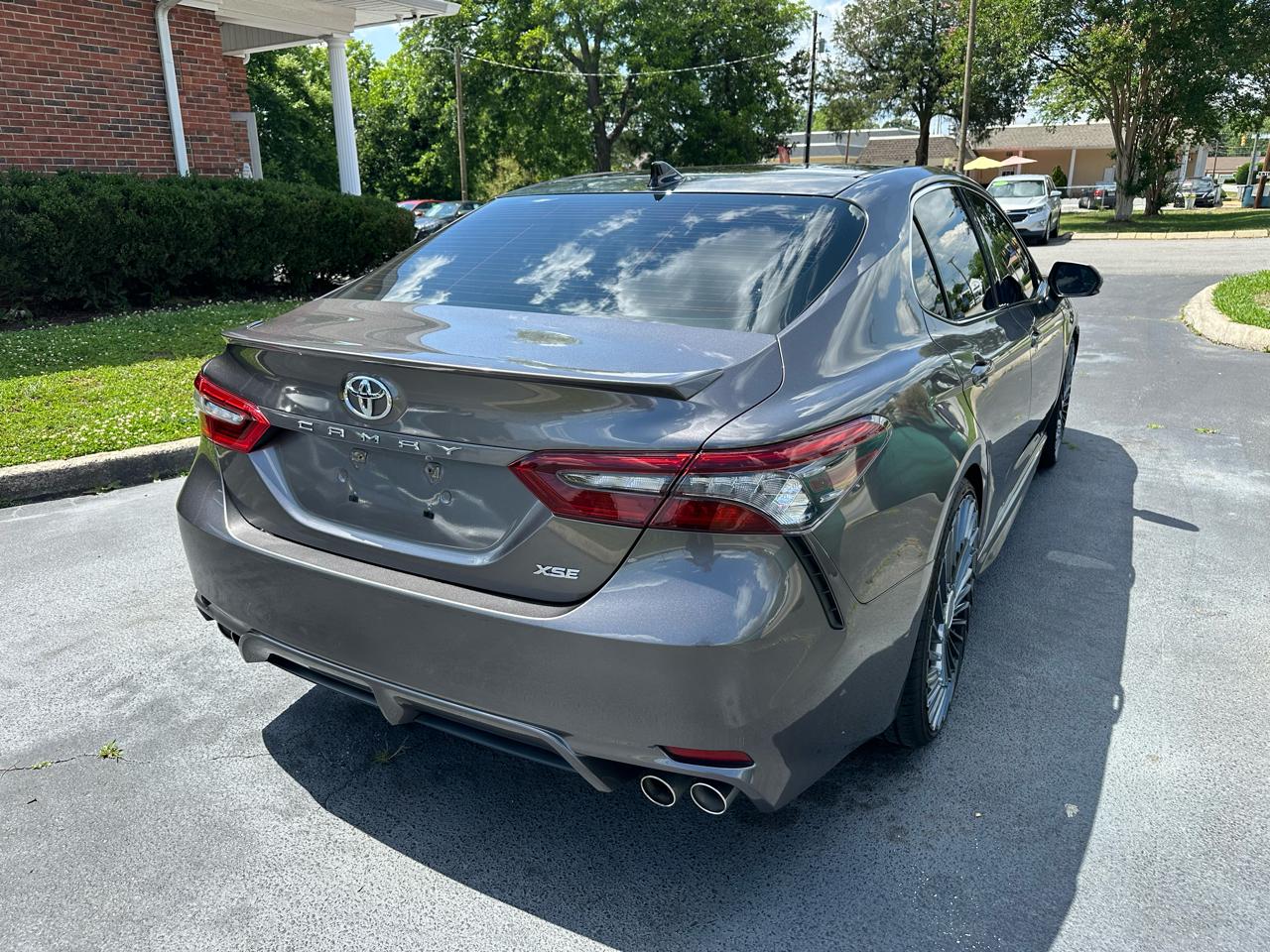 Toyota Camry  2021
