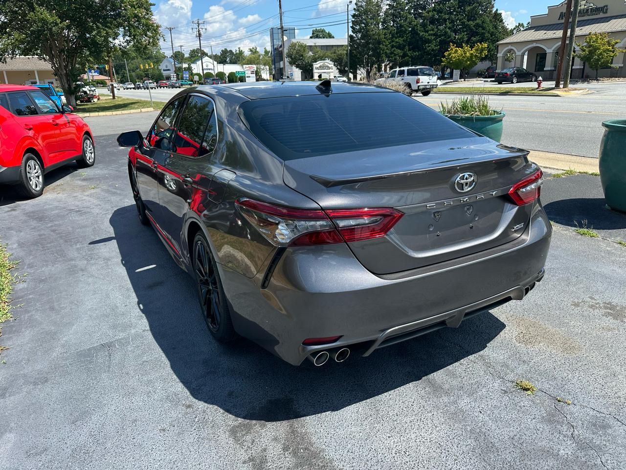 Toyota Camry  2021