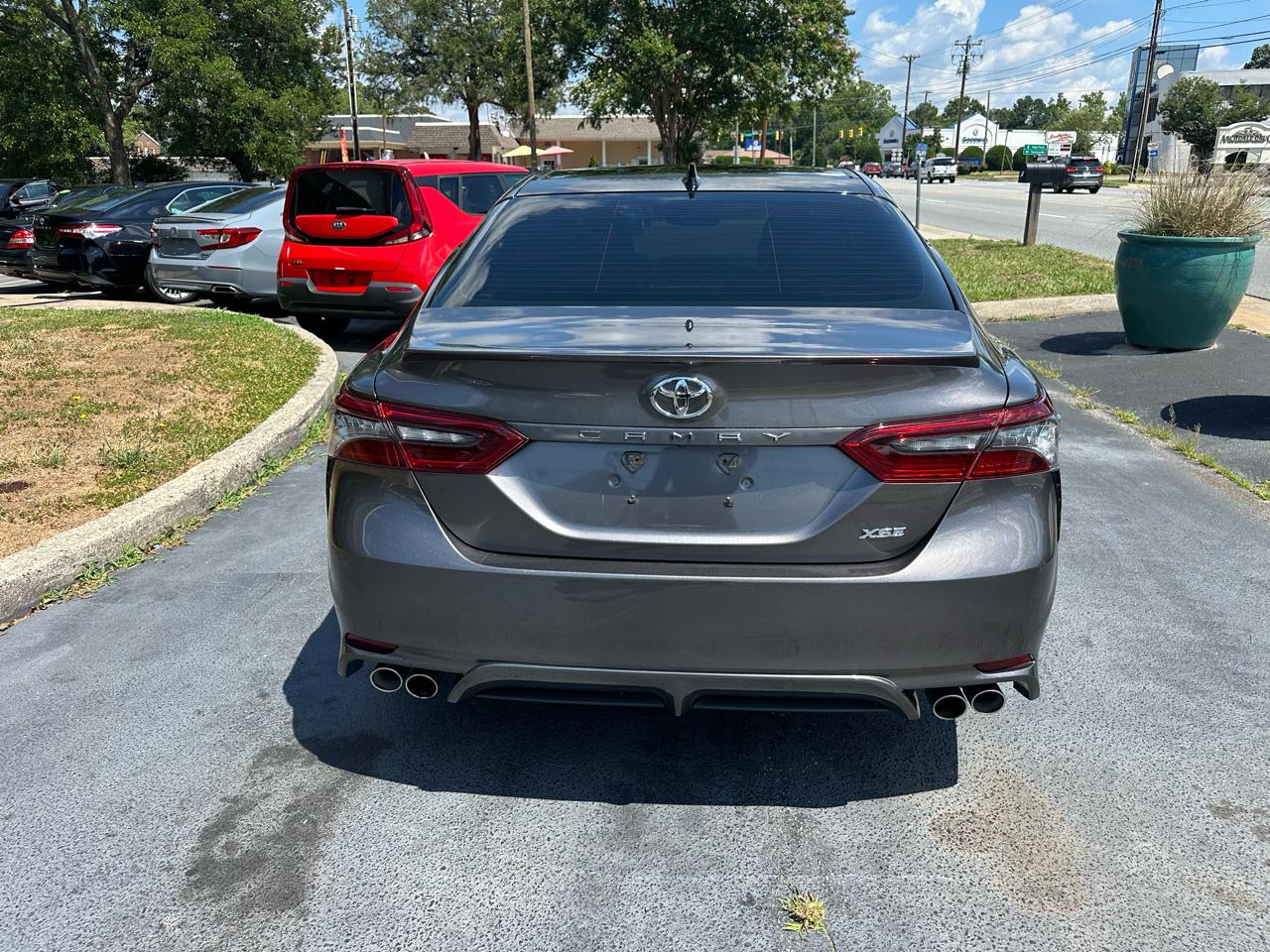 Toyota Camry  2021
