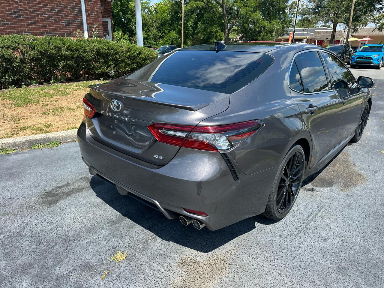 Toyota Camry  2021