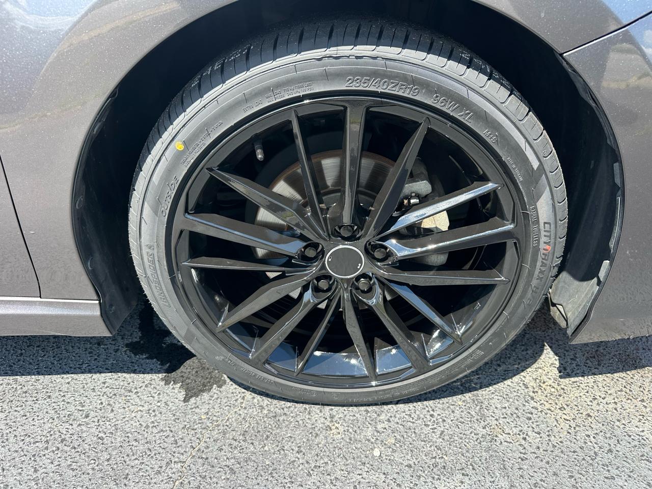 Toyota Camry  2021