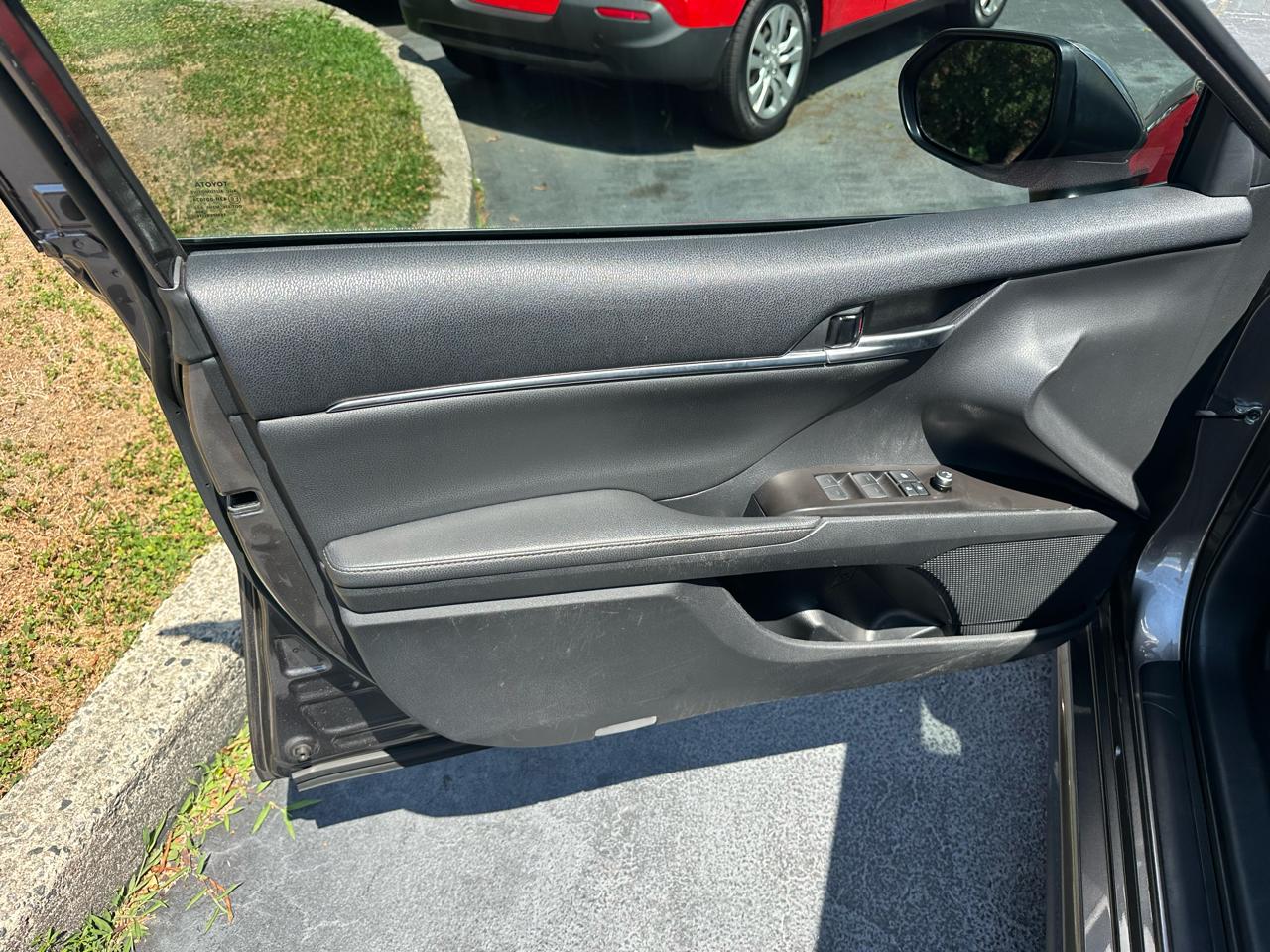Toyota Camry  2021