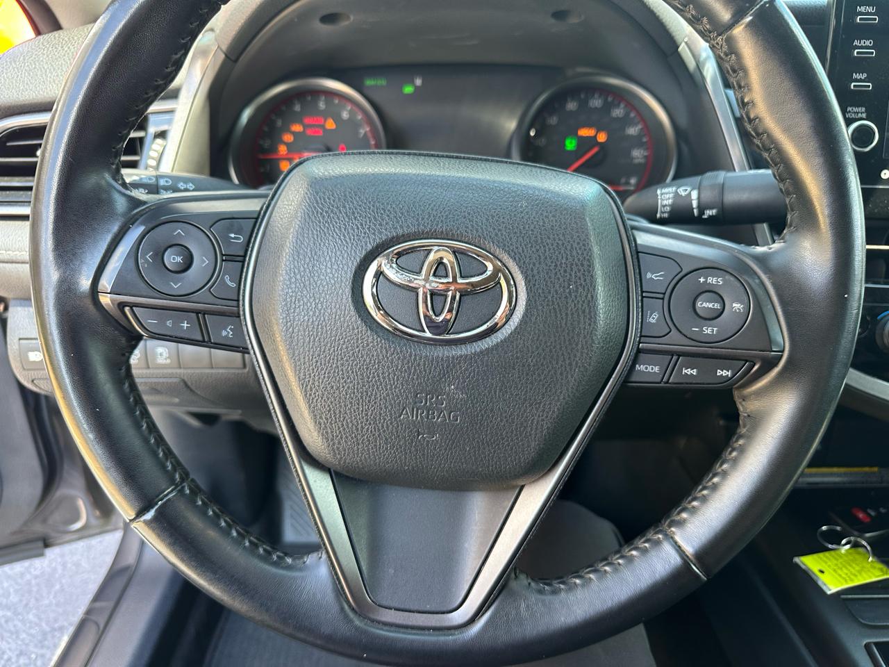 Toyota Camry  2021