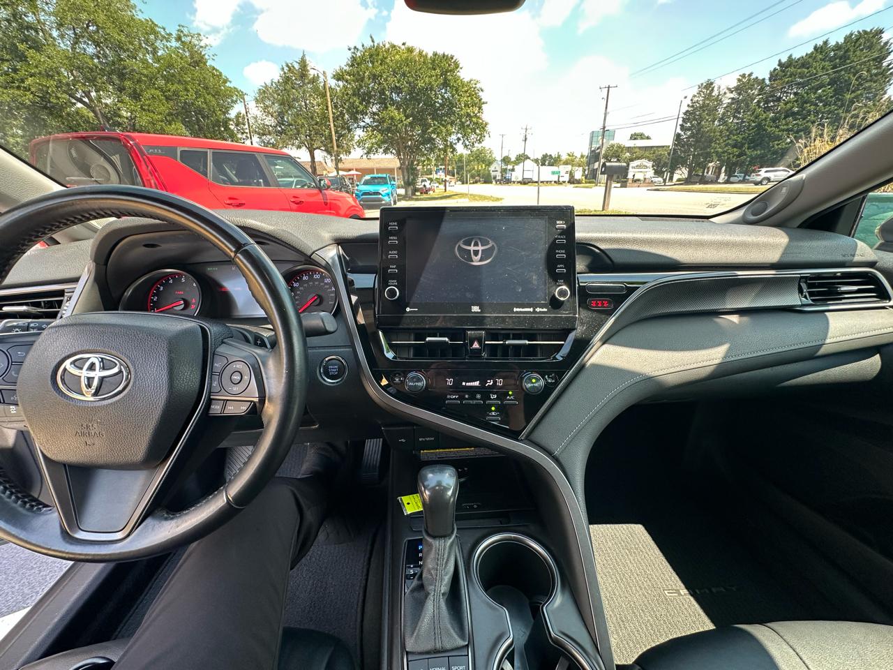 Toyota Camry  2021