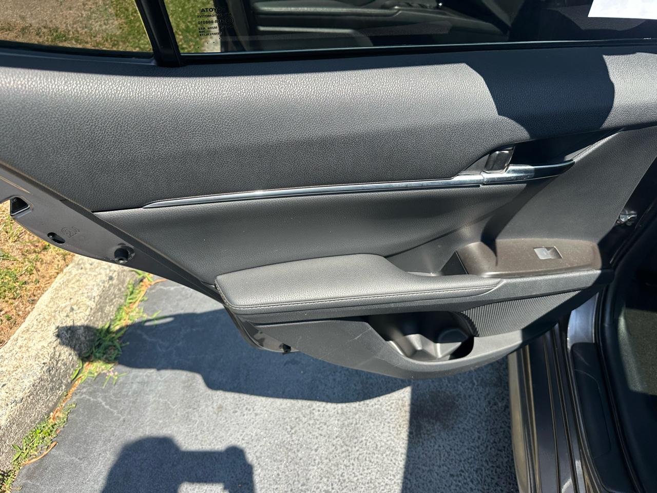 Toyota Camry  2021