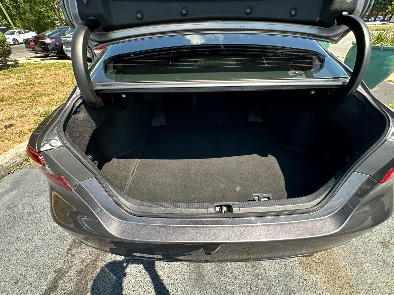 Toyota Camry  2021