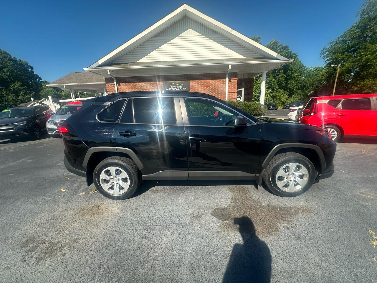 Toyota RAV4  2021