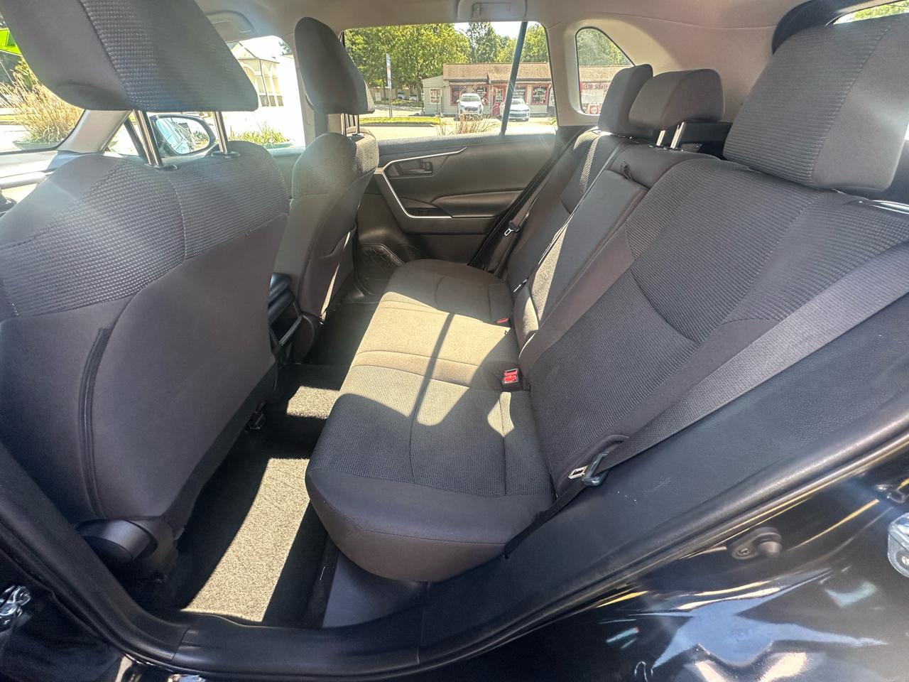 Toyota RAV4  2021