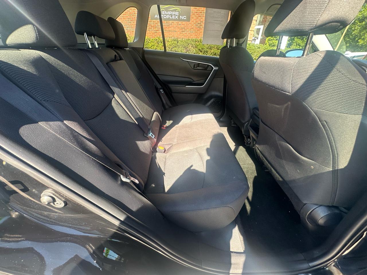 Toyota RAV4  2021