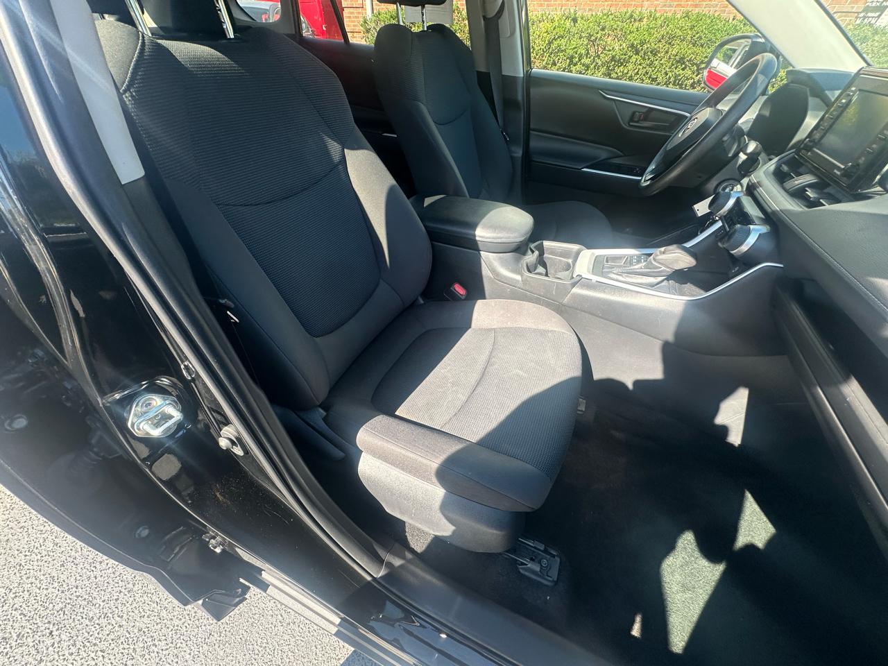 Toyota RAV4  2021