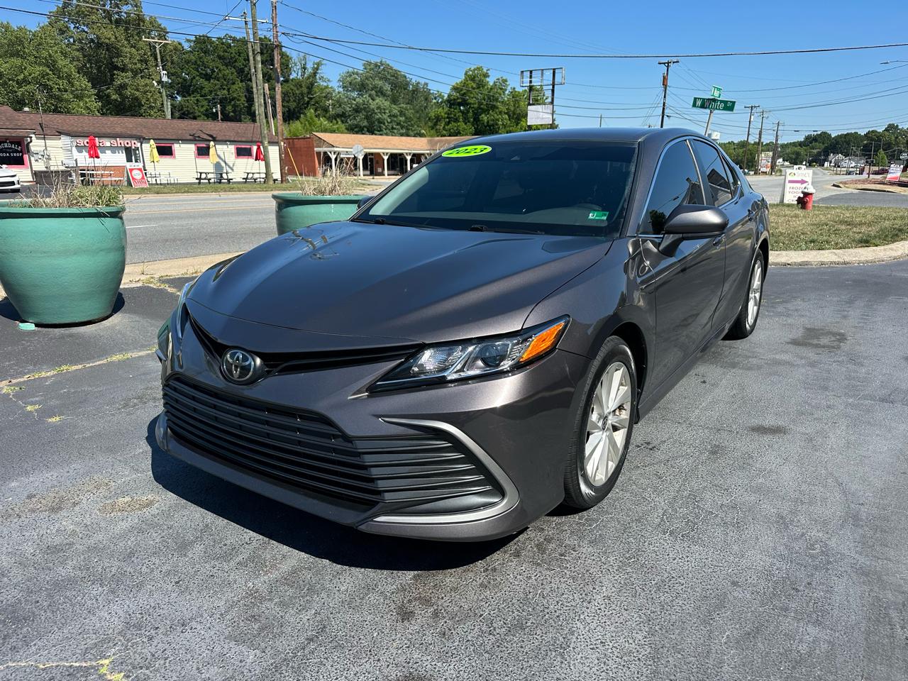 Toyota Camry  2023