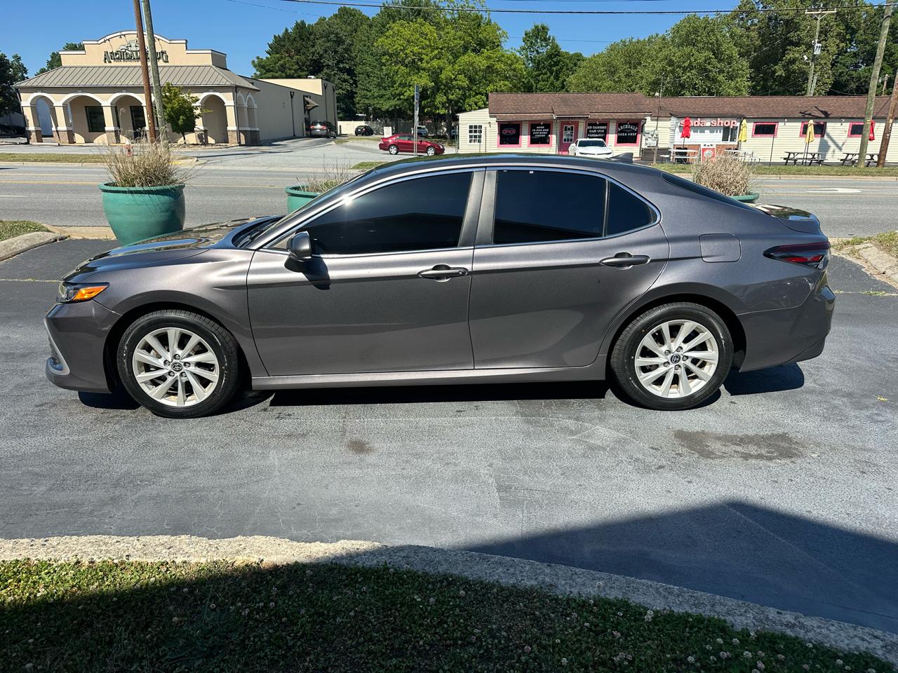 Toyota Camry  2023
