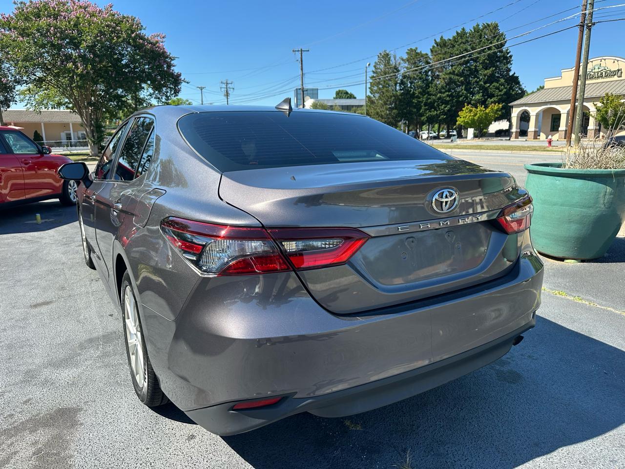 Toyota Camry  2023