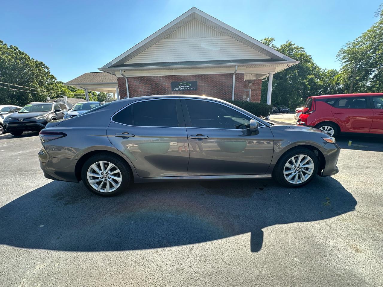 Toyota Camry  2023