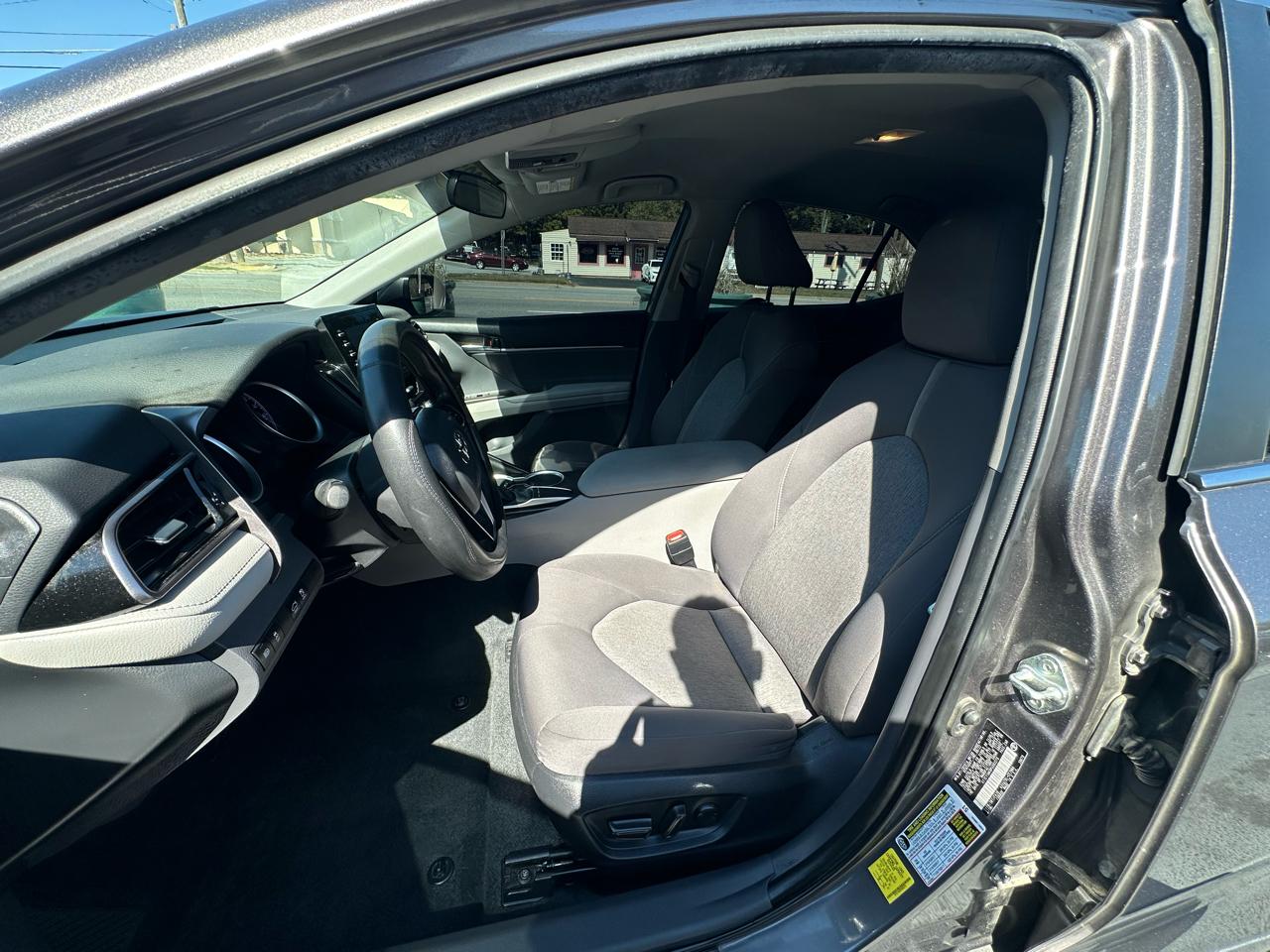 Toyota Camry  2023