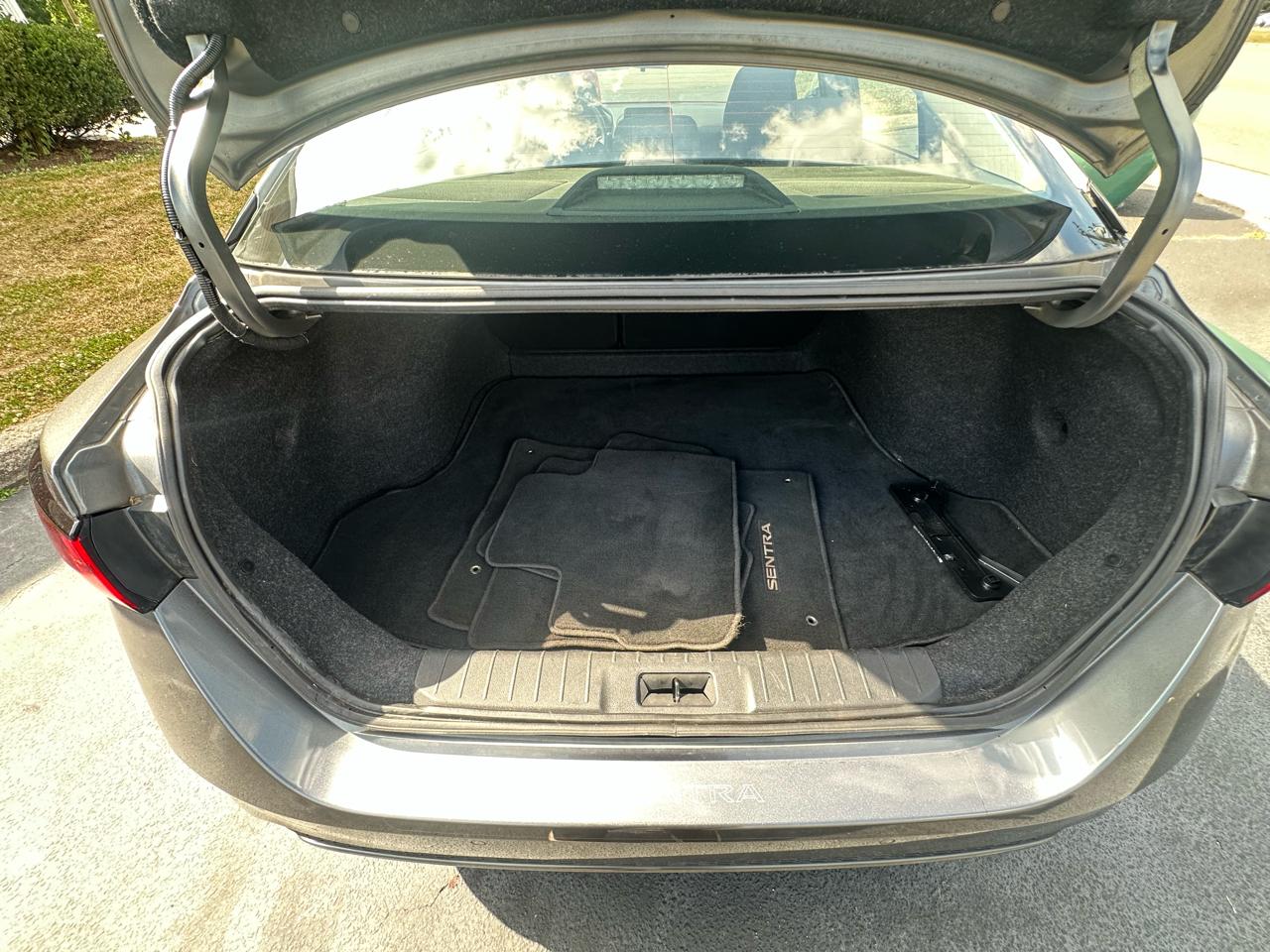 Nissan Sentra  2021