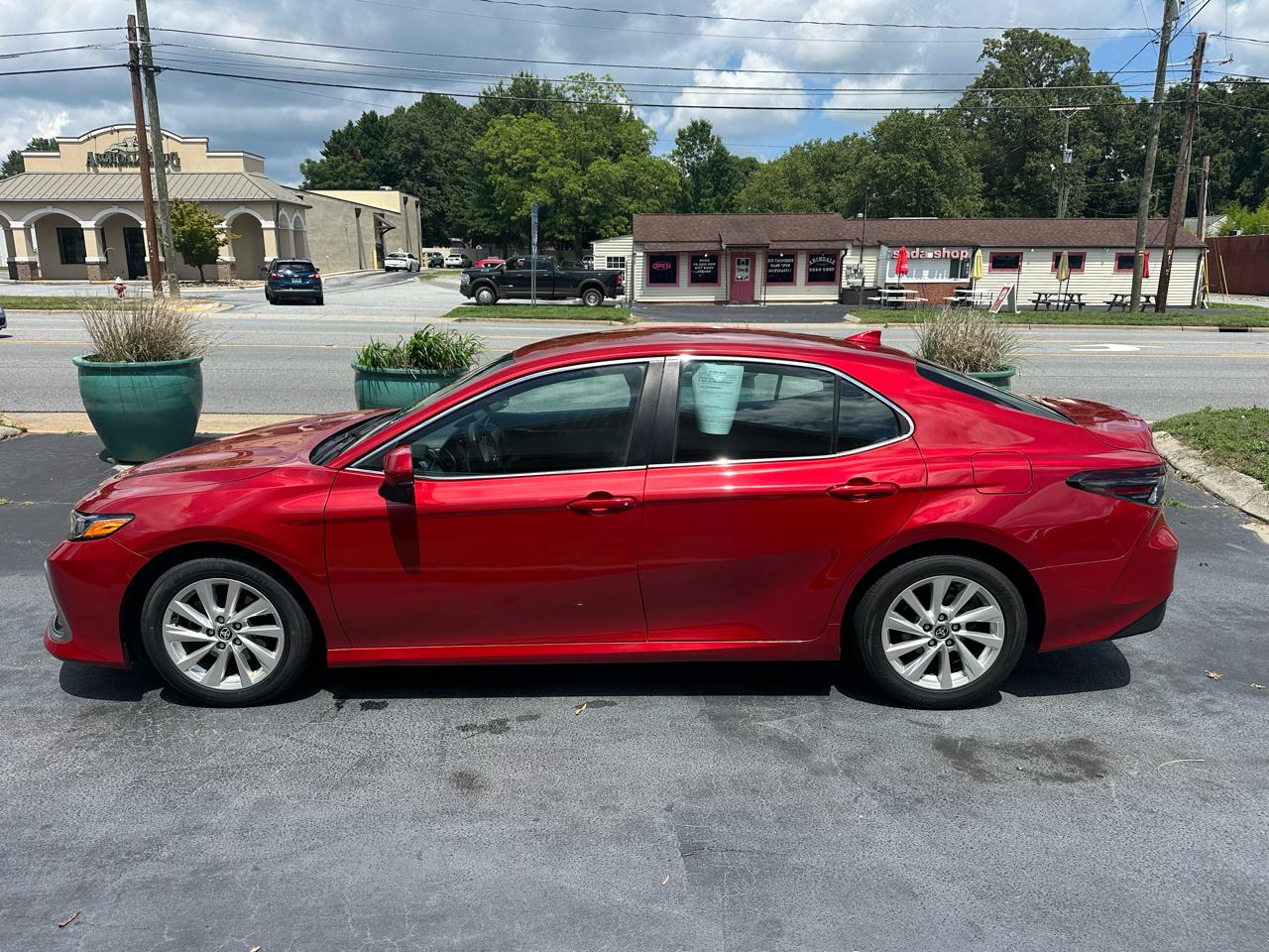 Toyota Camry  2023