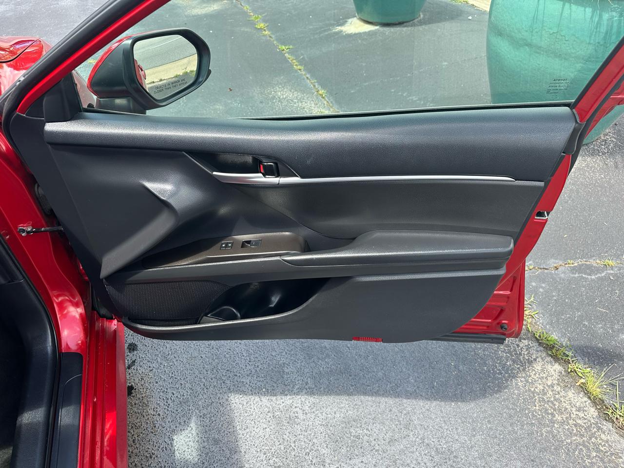 Toyota Camry  2023
