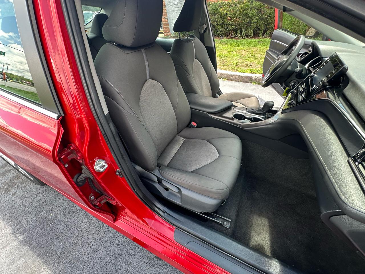 Toyota Camry  2023