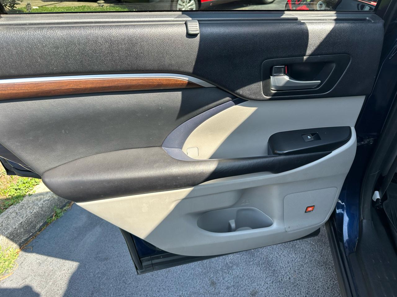 Toyota Highlander  2016