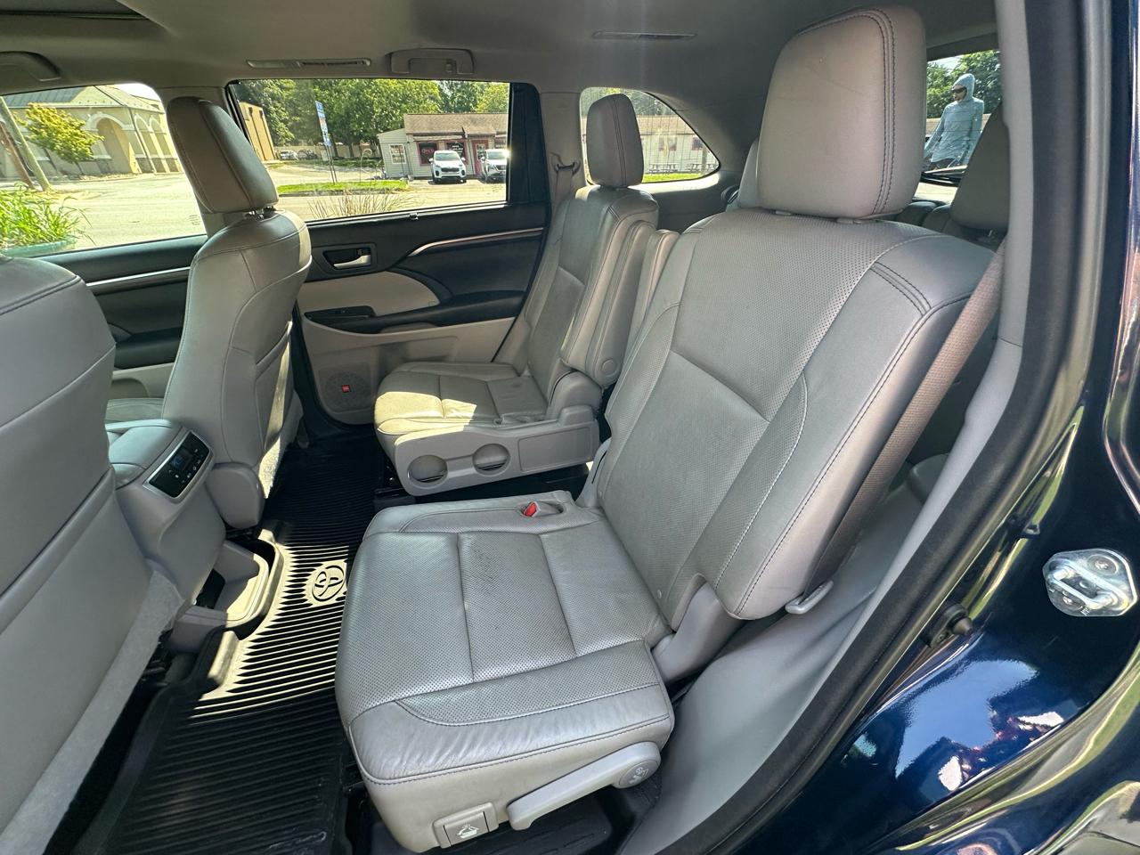 Toyota Highlander  2016