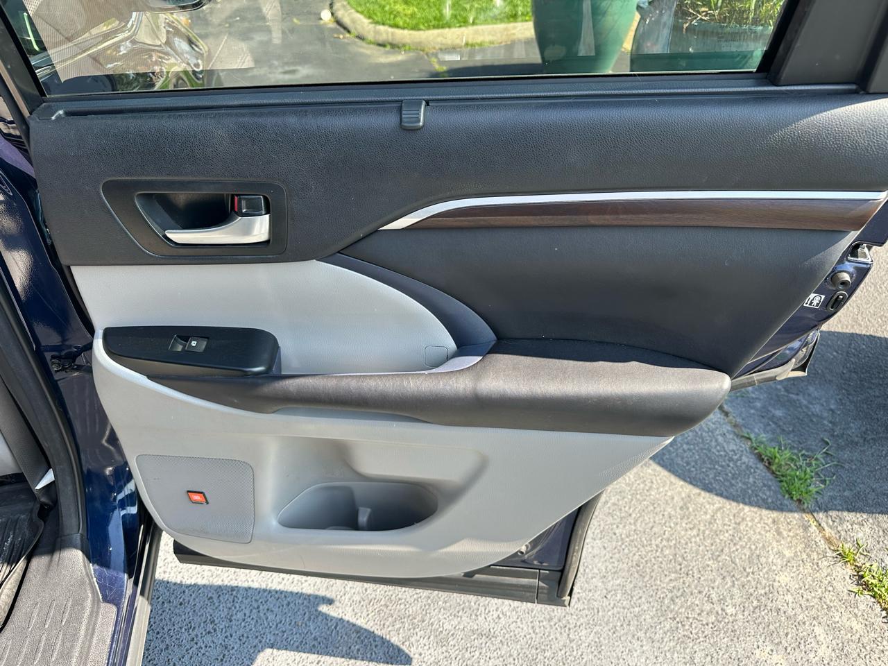 Toyota Highlander  2016
