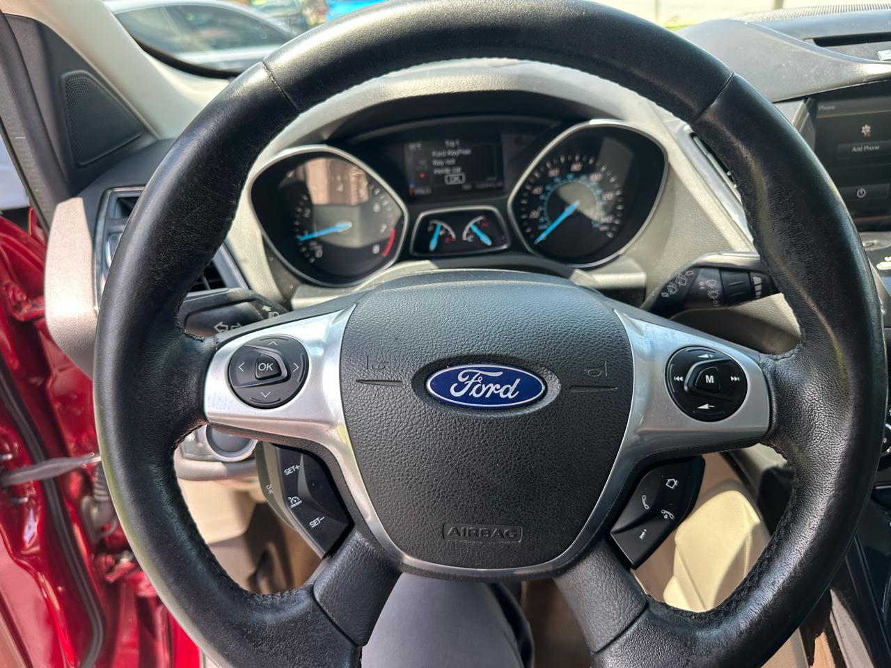 Ford Escape  2014