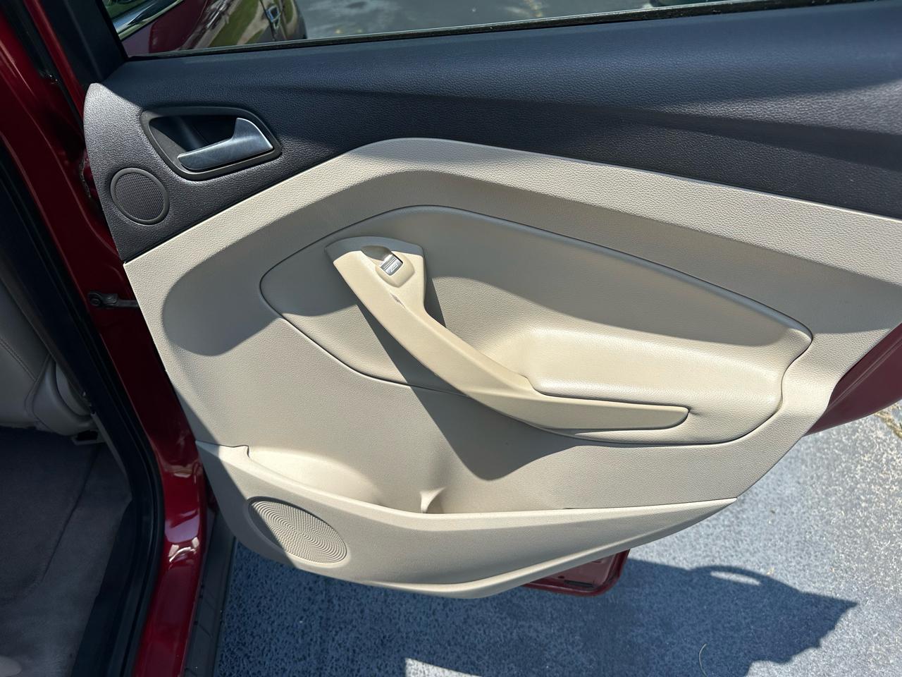 Ford Escape  2014