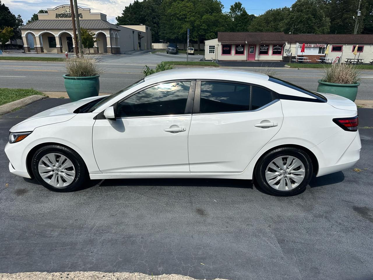 Nissan Sentra  2023