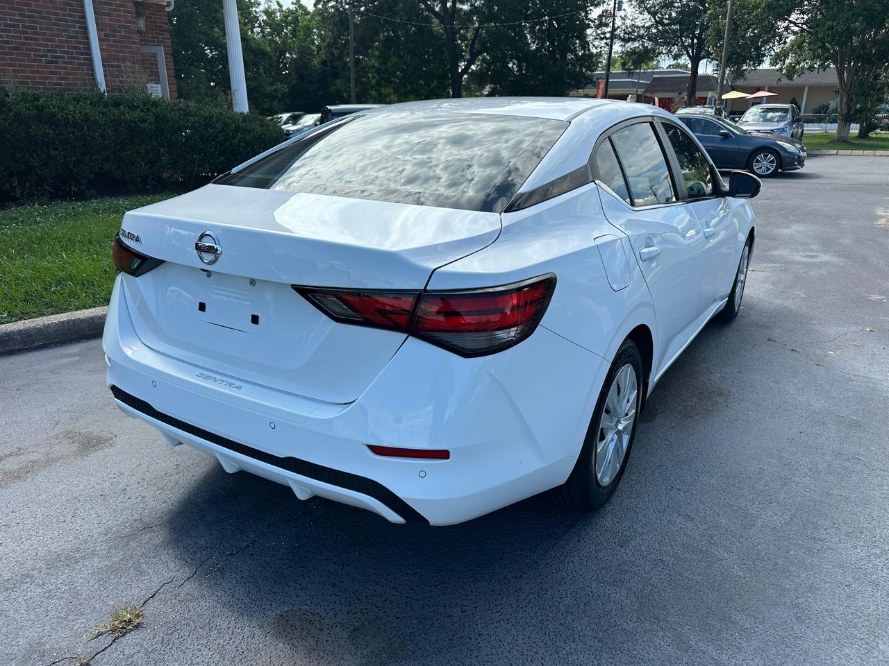 Nissan Sentra  2023