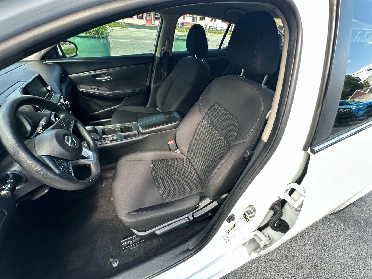 Nissan Sentra  2023