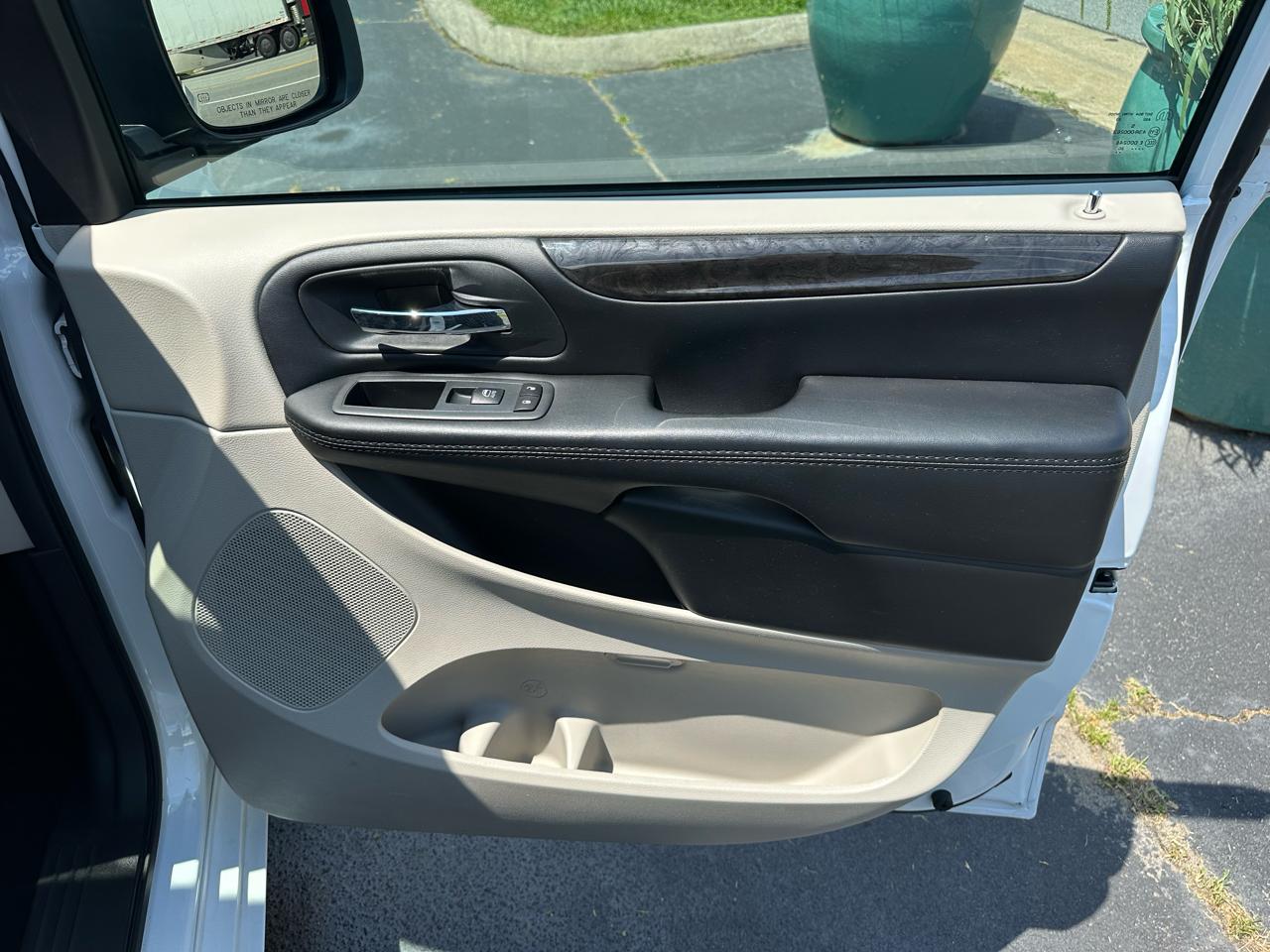 Dodge Grand Caravan  2020