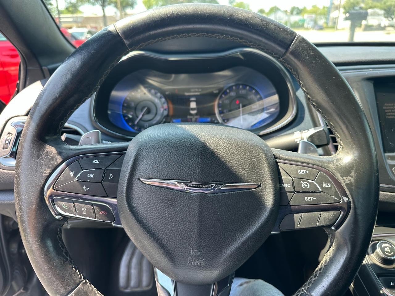 Chrysler 200  2016