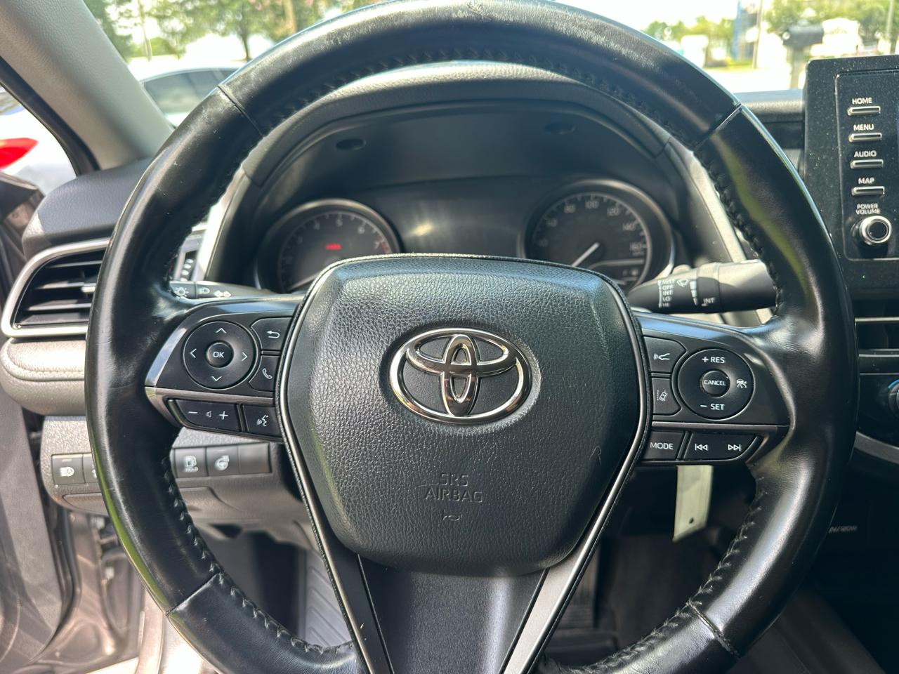 Toyota Camry  2021