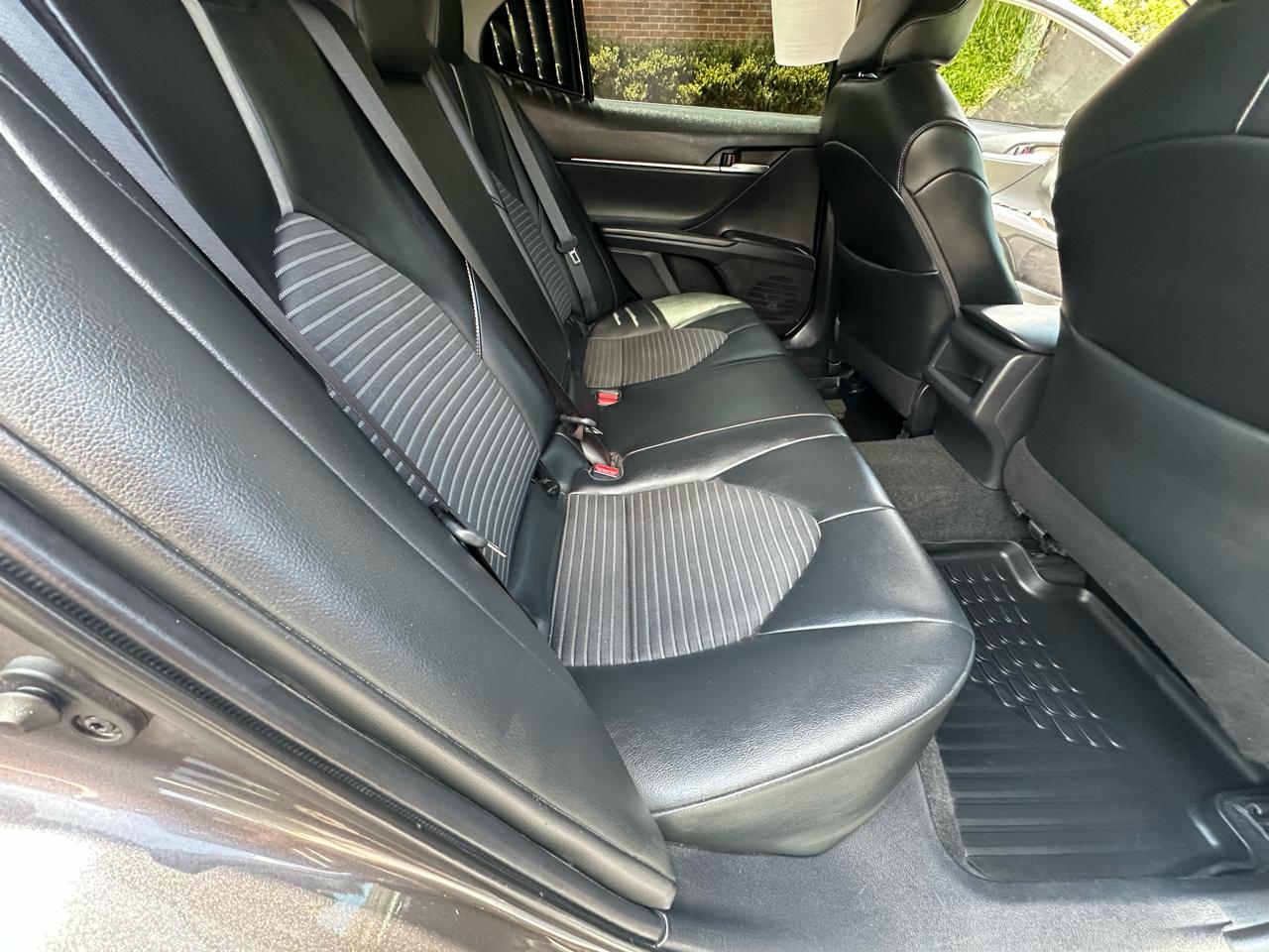 Toyota Camry  2021