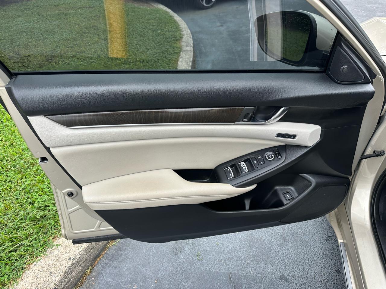 Honda Accord  2020