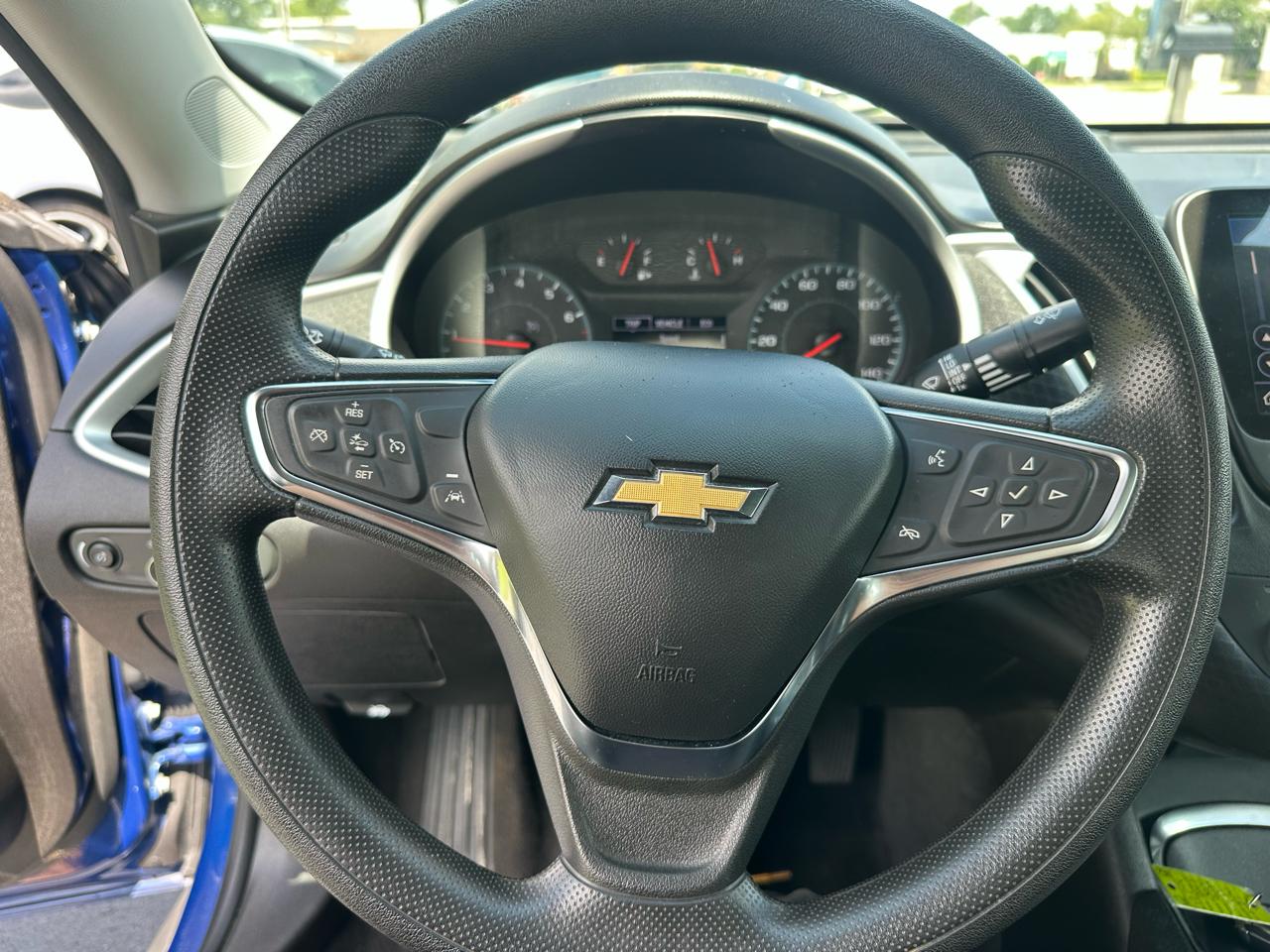 Chevrolet Malibu  2023