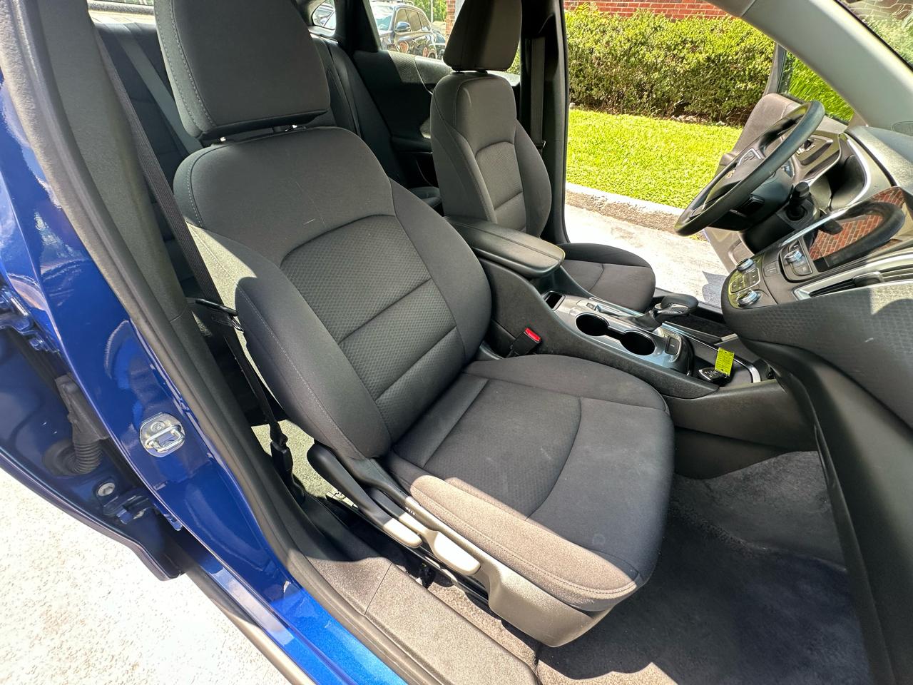 Chevrolet Malibu  2023