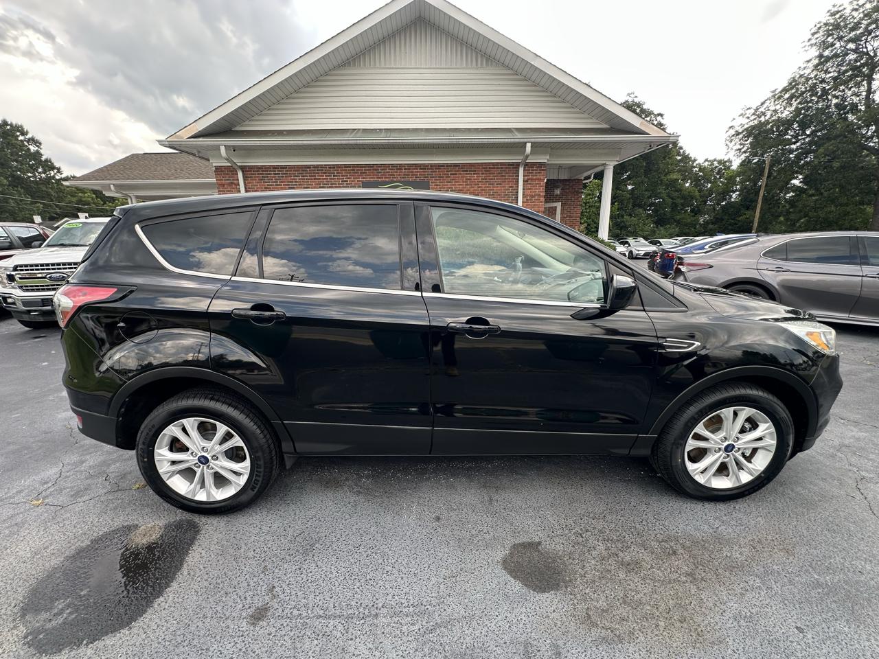Ford Escape  2017