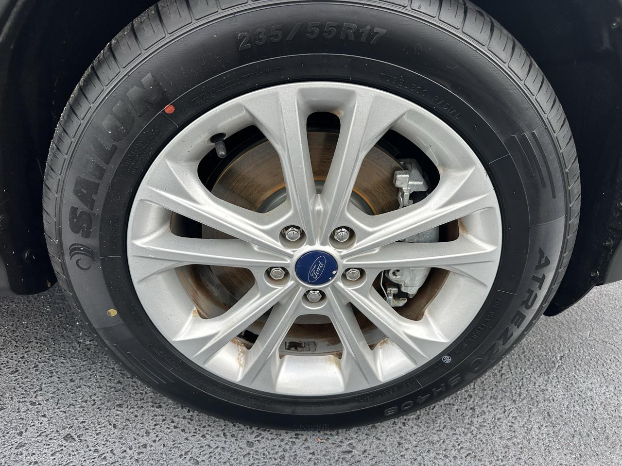 Ford Escape  2017