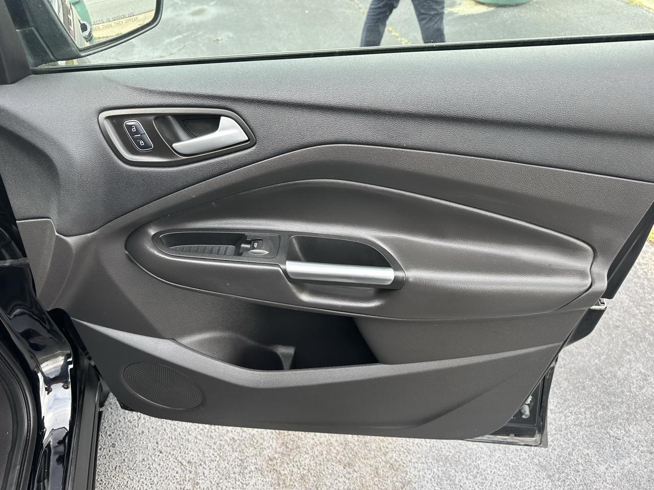 Ford Escape  2017