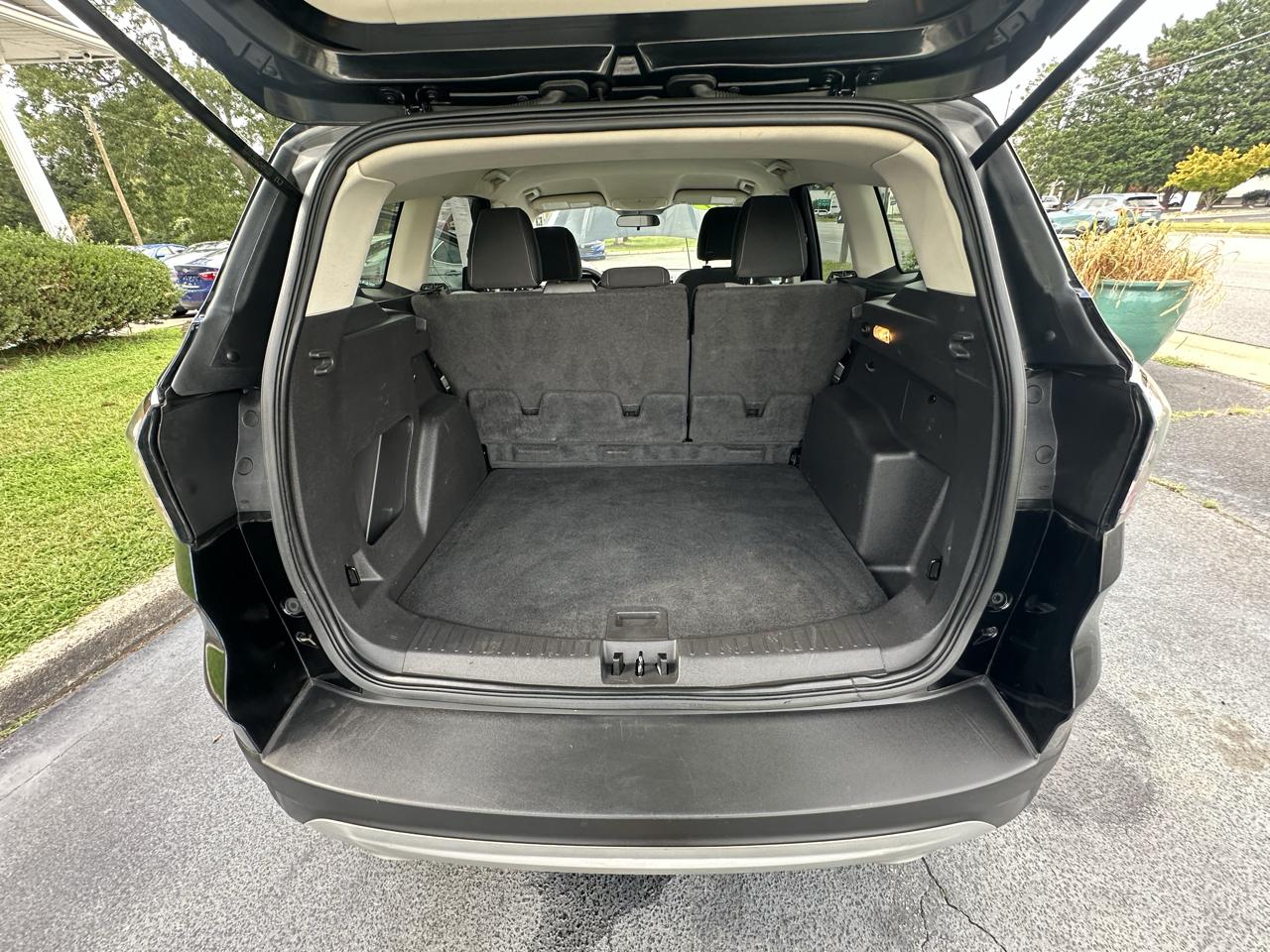 Ford Escape  2017