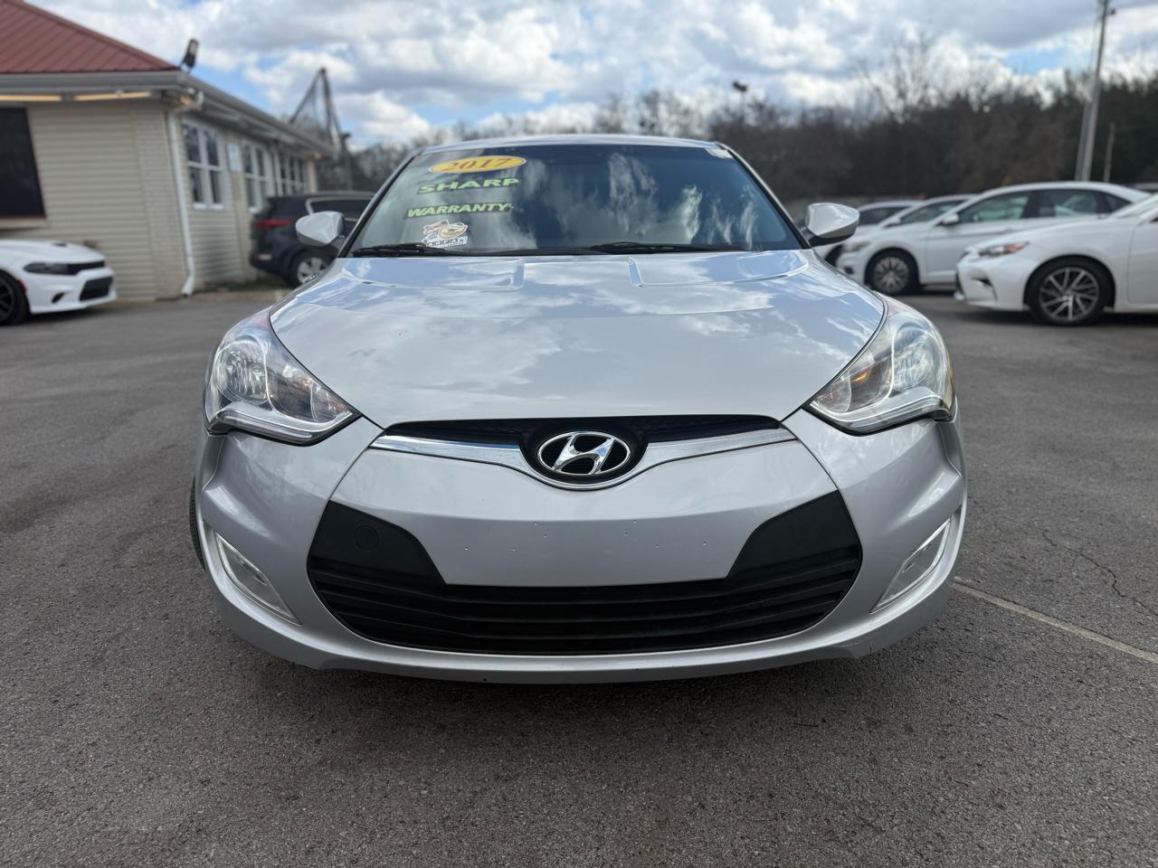 Hyundai Veloster Base 6MT 2017