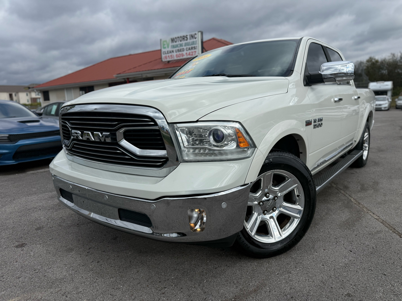 RAM 1500 Longhorn Crew Cab SWB 2WD 2016 RAM 1500 Longhorn Crew Cab SWB 2WD 2016
