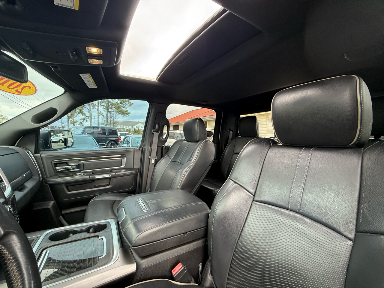 RAM 1500 Longhorn Crew Cab SWB 2WD 2016 RAM 1500 Longhorn Crew Cab SWB 2WD 2016