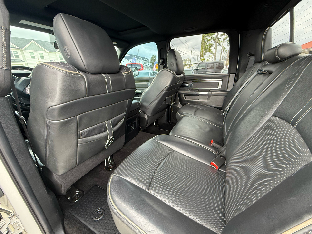 RAM 1500 Longhorn Crew Cab SWB 2WD 2016 RAM 1500 Longhorn Crew Cab SWB 2WD 2016