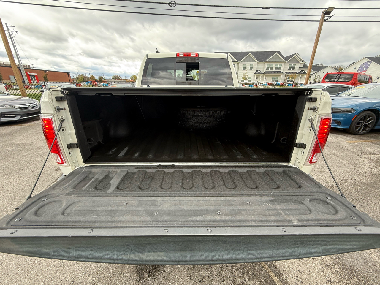 RAM 1500 Longhorn Crew Cab SWB 2WD 2016 RAM 1500 Longhorn Crew Cab SWB 2WD 2016