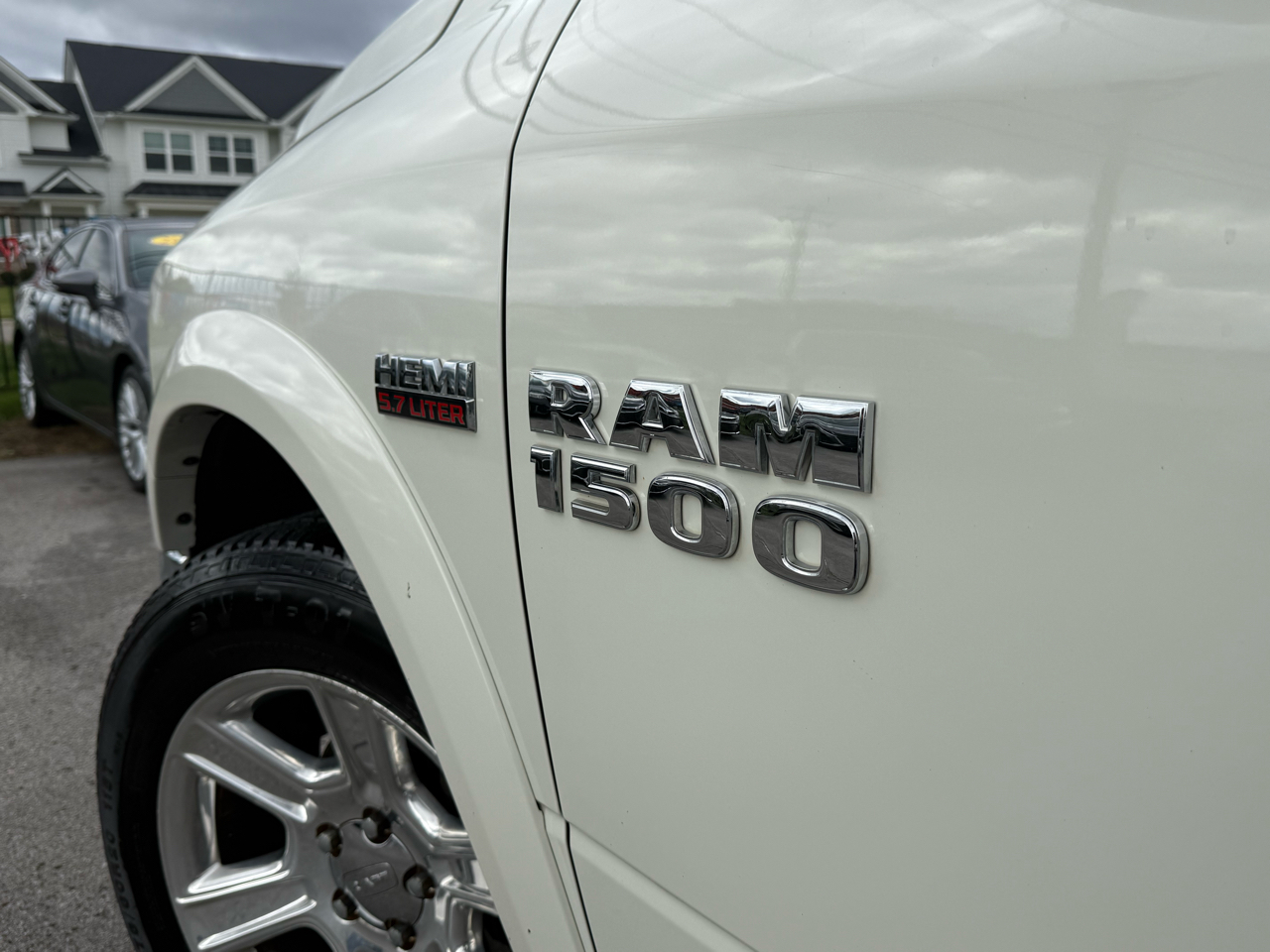 RAM 1500 Longhorn Crew Cab SWB 2WD 2016 RAM 1500 Longhorn Crew Cab SWB 2WD 2016